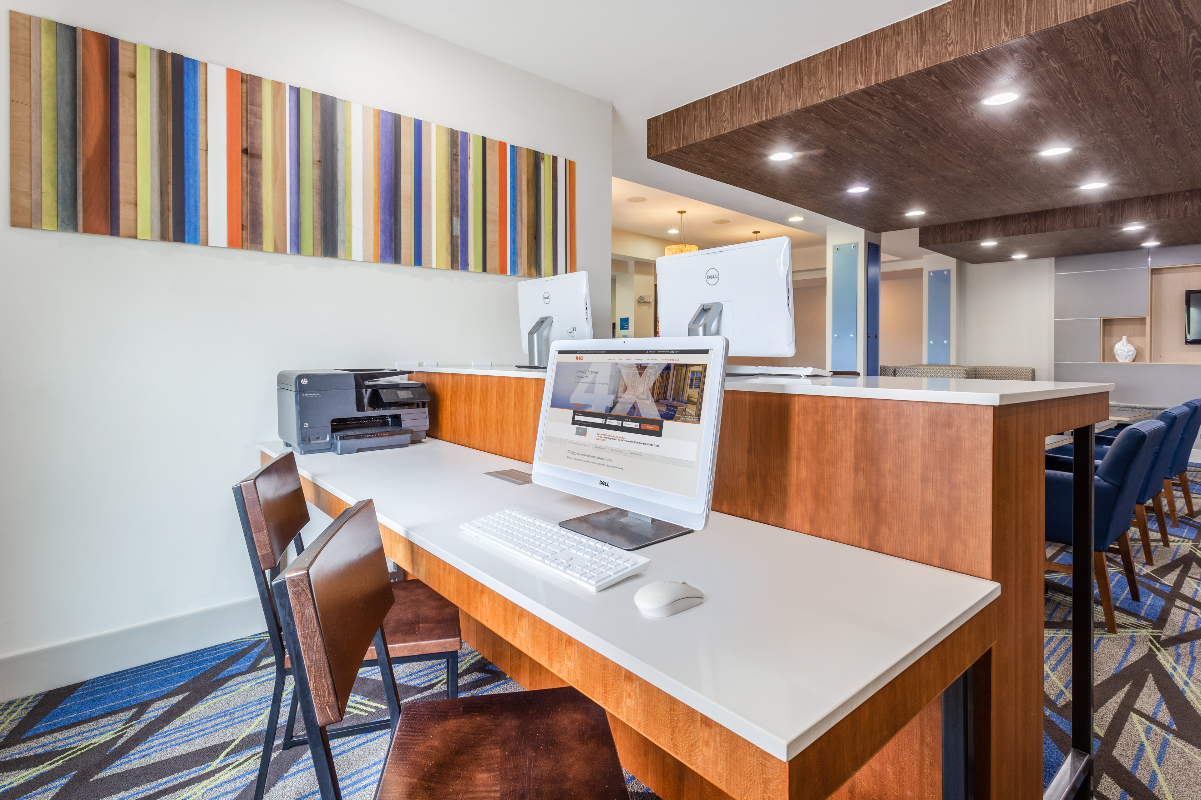 HOLIDAY INN EXPRESS HOTEL & SUITES ALBERT LEA - I-35 50/59
