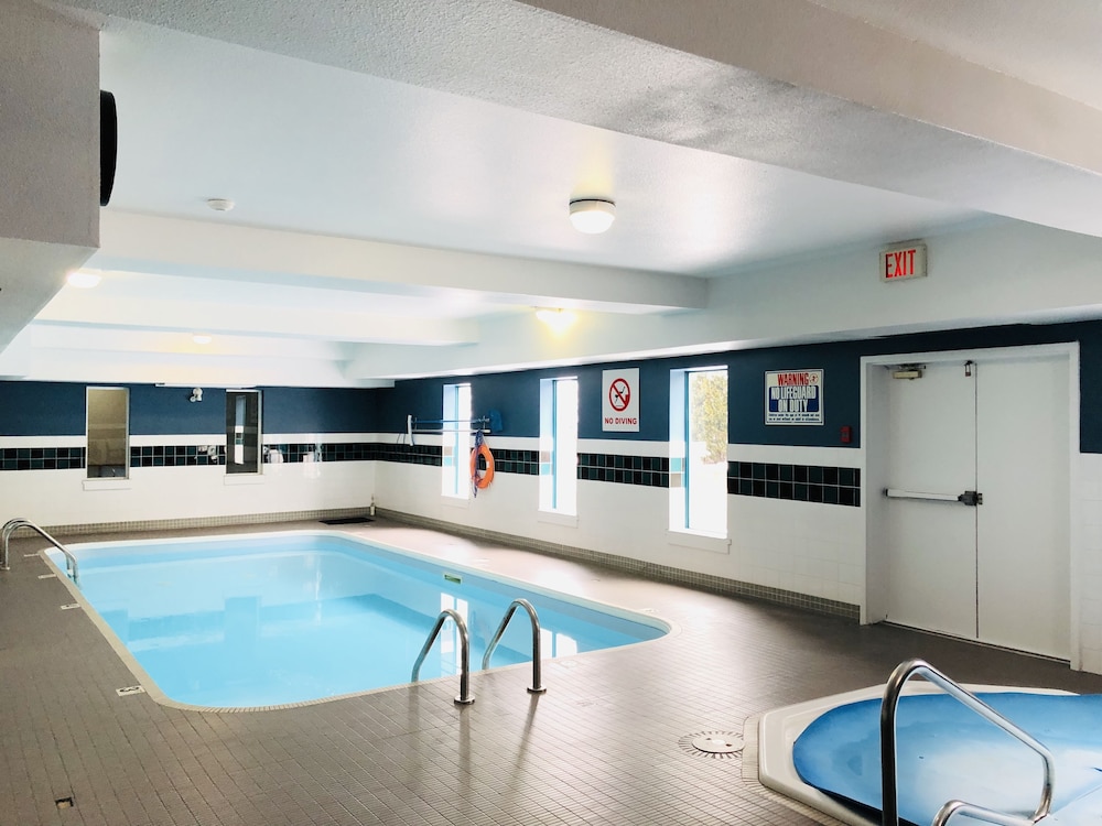Days Inn By Wyndham Kamloops Bc 26/28