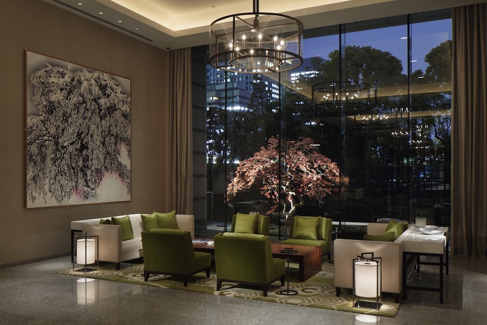 Palace Hotel Tokyo 64/87