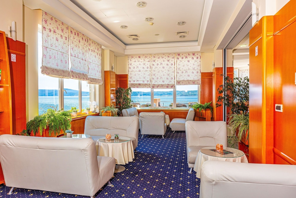 Hotel Marina 25/51