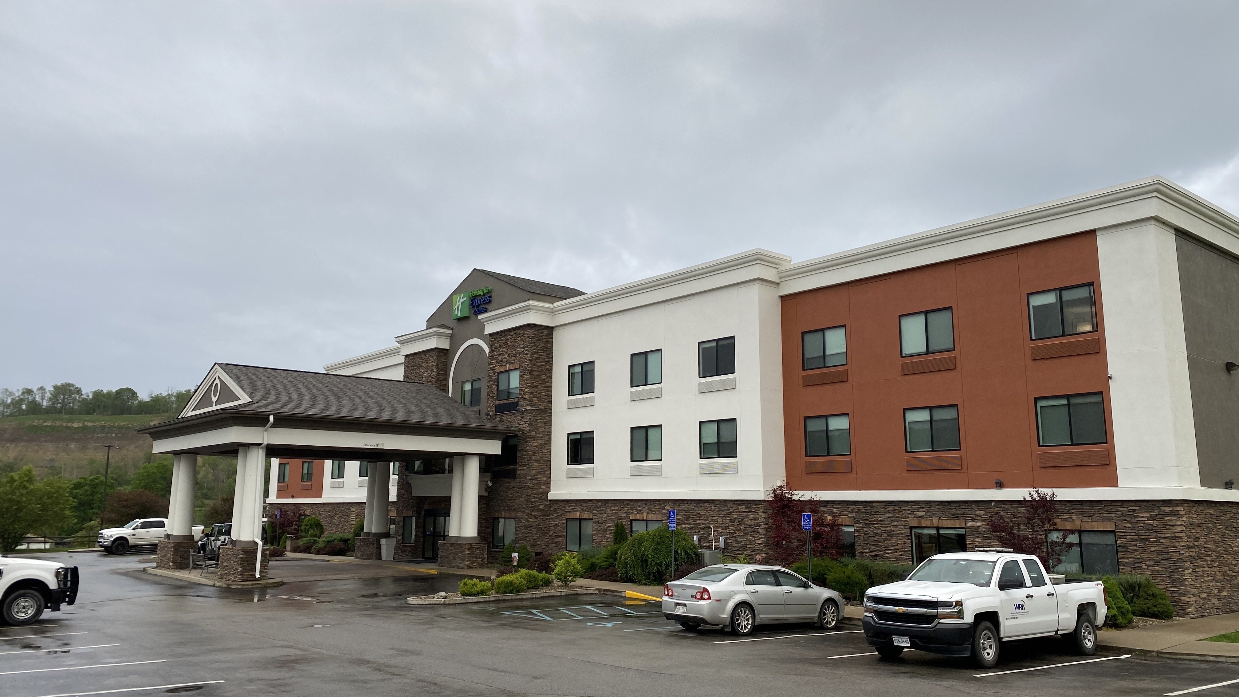 Holiday Inn Express Hotel And Suites Weston 50/54