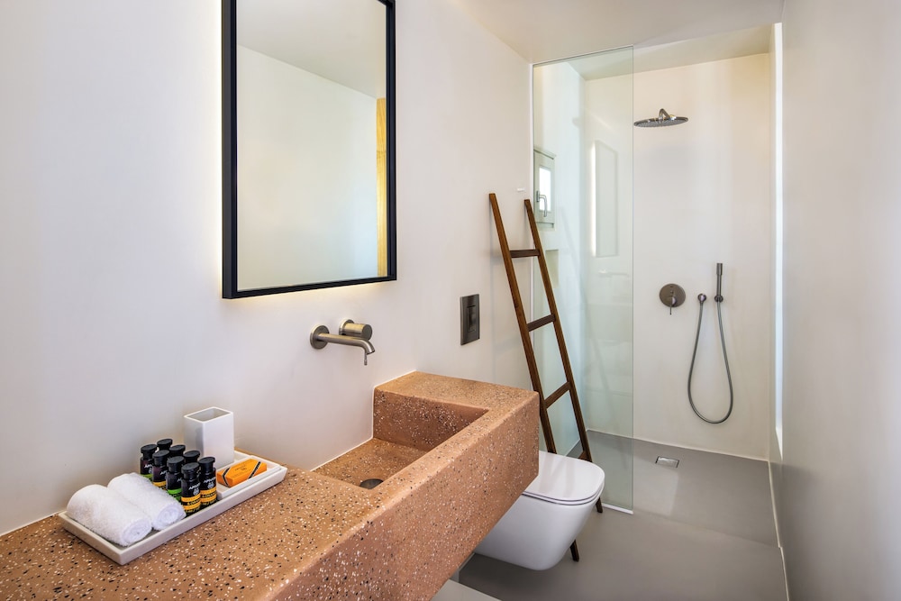 VIVA NOVE SUITES 42/43