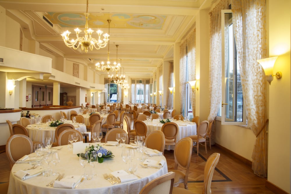 Suite Nettuno 46/60