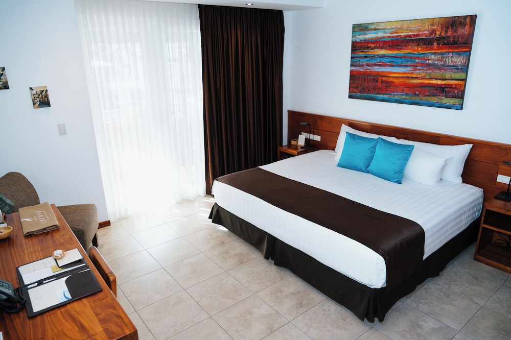 Cucuve Suites 25/67