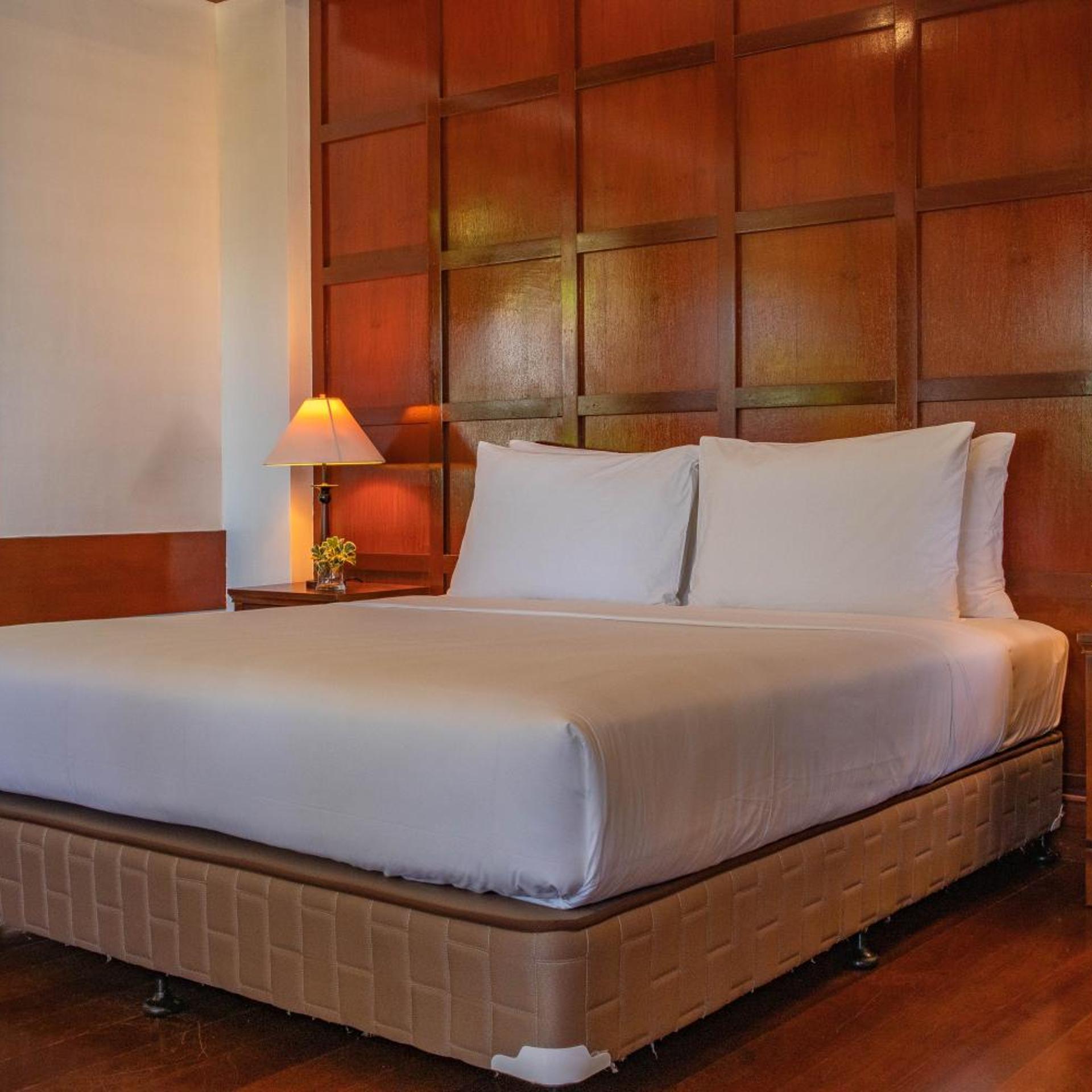 El Mar Resort 7/35
