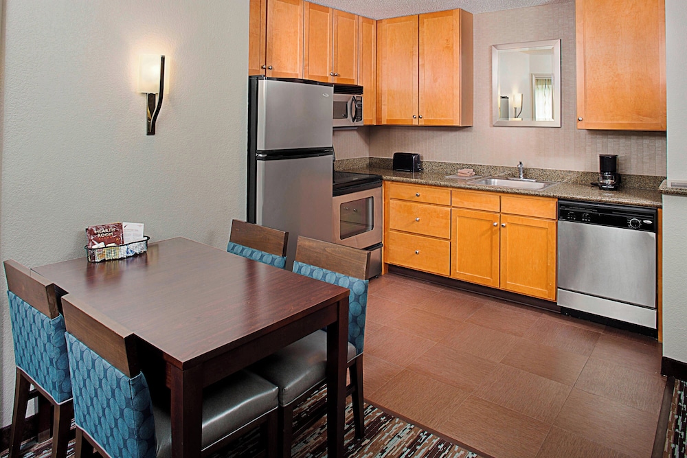Residence Inn Worcester 38/55