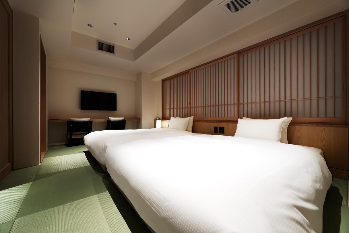 Moderate, 2 Beds