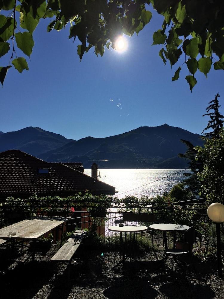 Lake Como Hostel 15/24