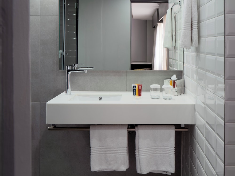 غرفة تنفيذية بسرير كوين، Onomo Johannesburg Sandton Hotel 10/10