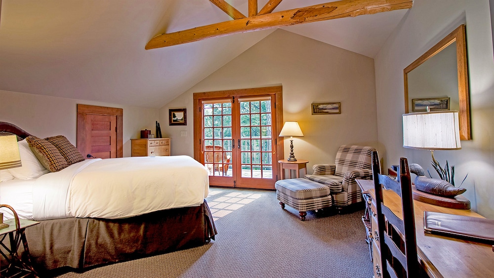 Weasku Inn 12/50
