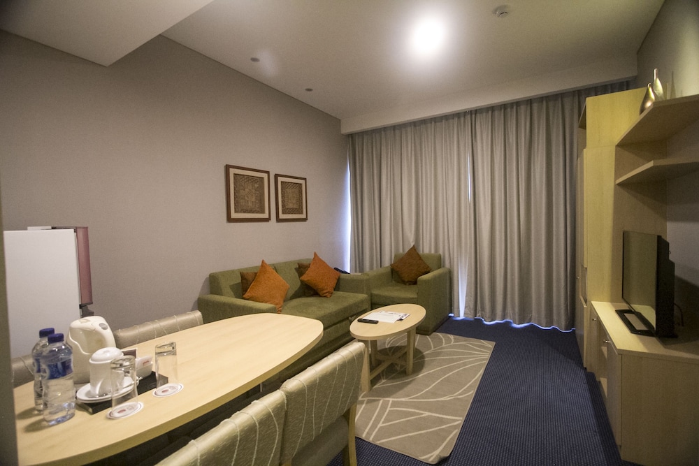 Gtv Hotel And Service Apartment 28/54