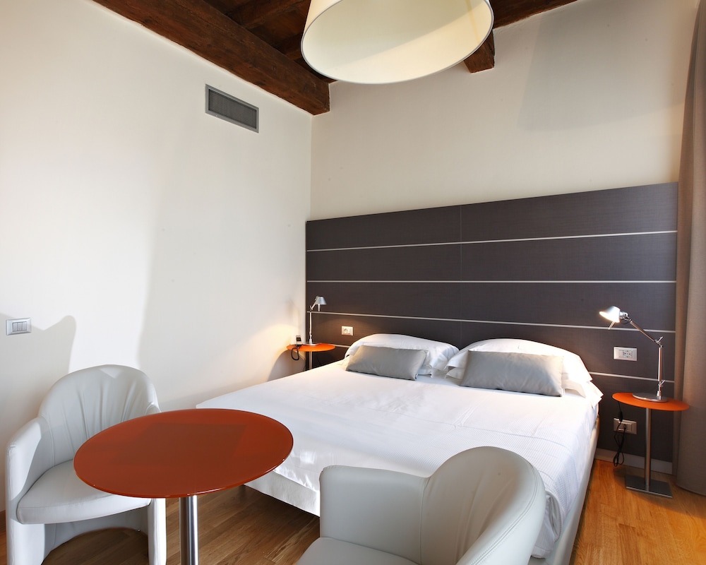 Hotel Annunziata 13/77
