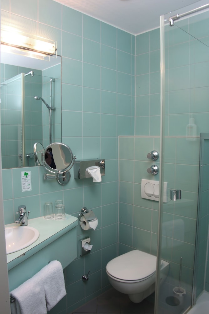Helvetia Hotel Munich City Center 45/50