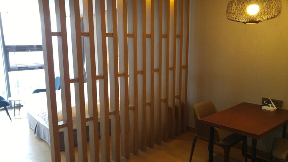J Square Hotel 41/46
