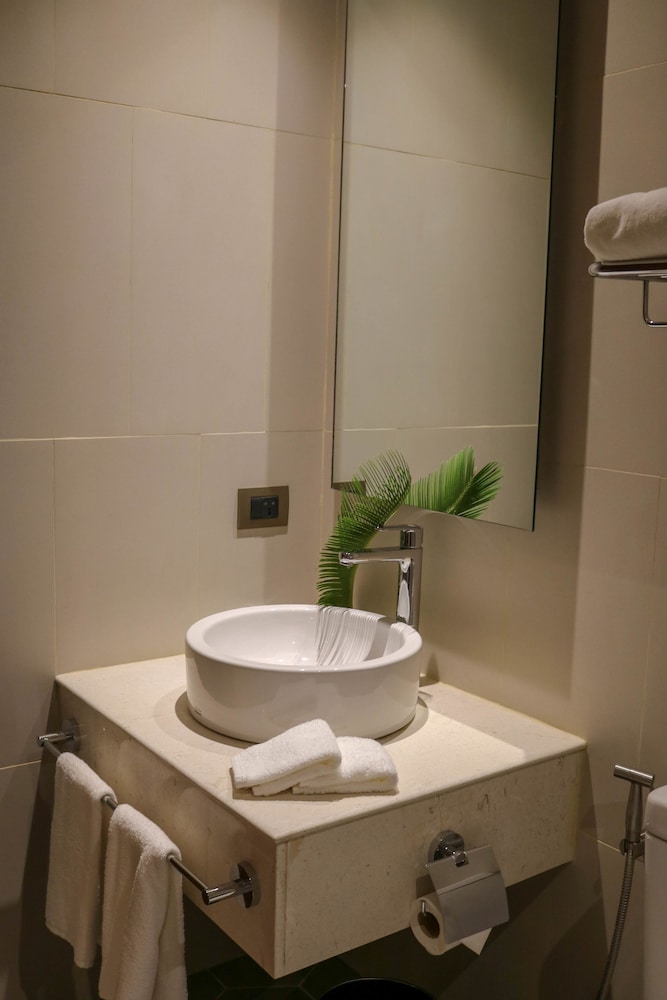 Acacia Hotel Bacolod 20/20