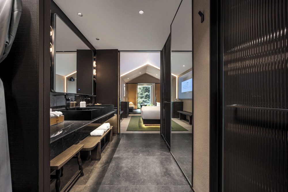Borrman Hotel (Guangzhou Tianhe Sports Center Linhe West Metro Station) 35/56