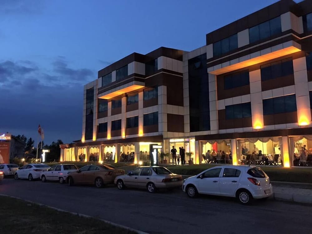 Kadhirga Hotel 21/32