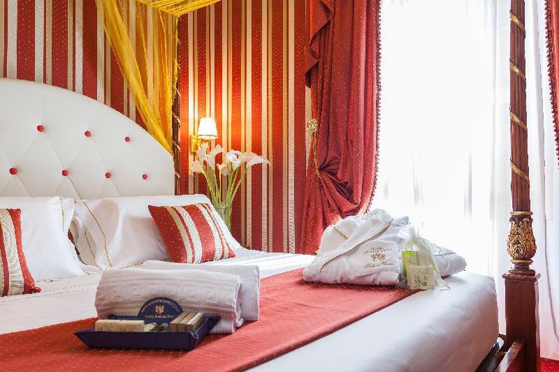 غرفة ديلوكس بسرير مزدوج أو سريرين منفصلين، Hotel Manfredi Suite in Rome 2/2