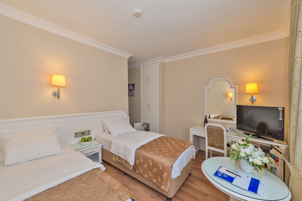 Fuar Hotel 16/50