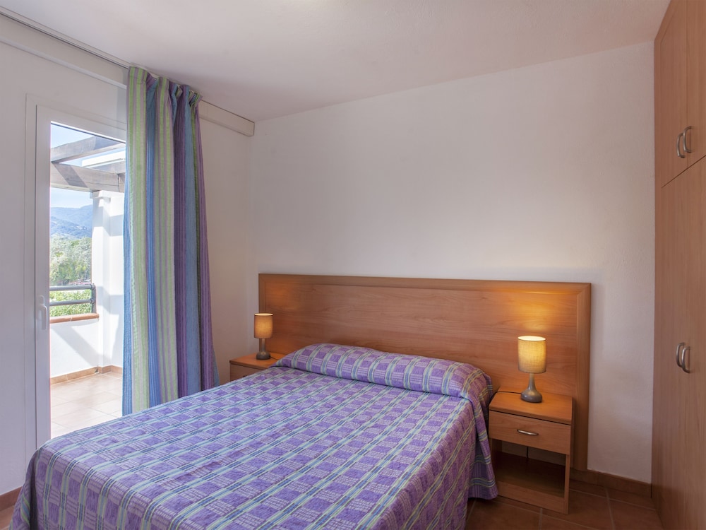 1 BEDROOM, APARTMENT