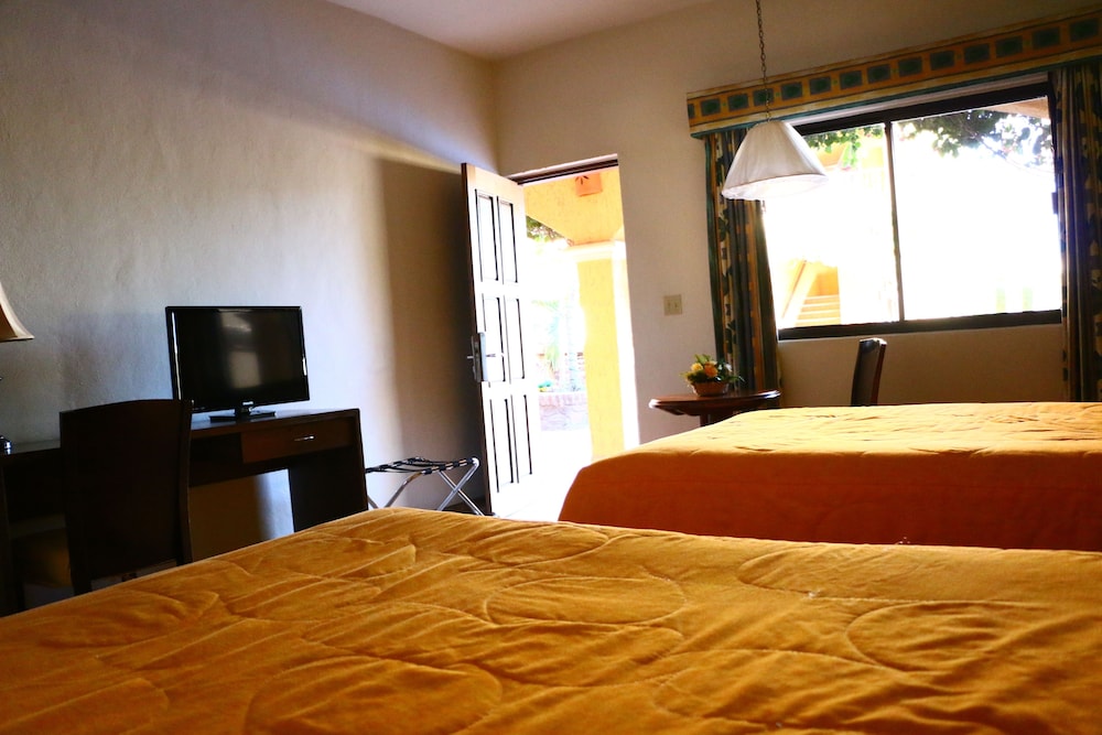 Hacienda Suites Loreto 26/53