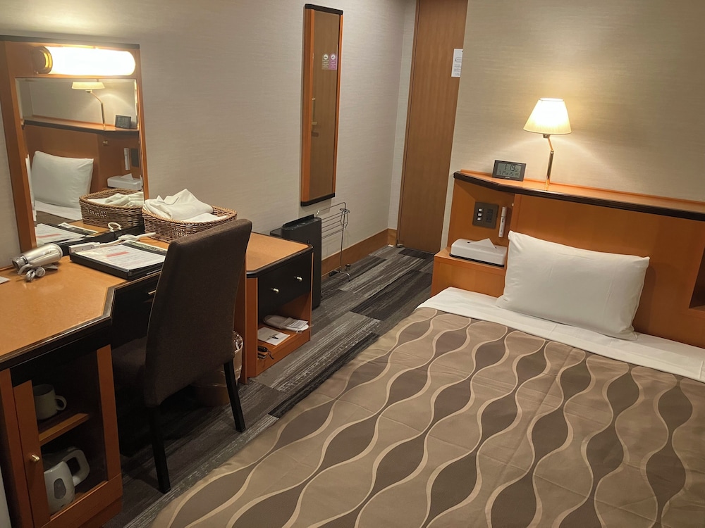 Hotel Racine Shinmaebashi 58/64