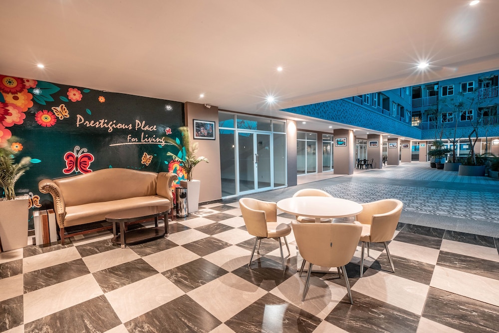 Oyo 728 Flagship Baileys Apartment 35/42