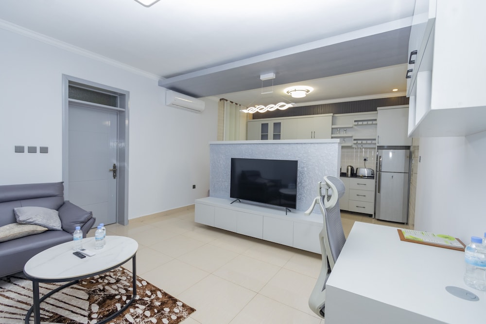 Grazia Apartments 84/96