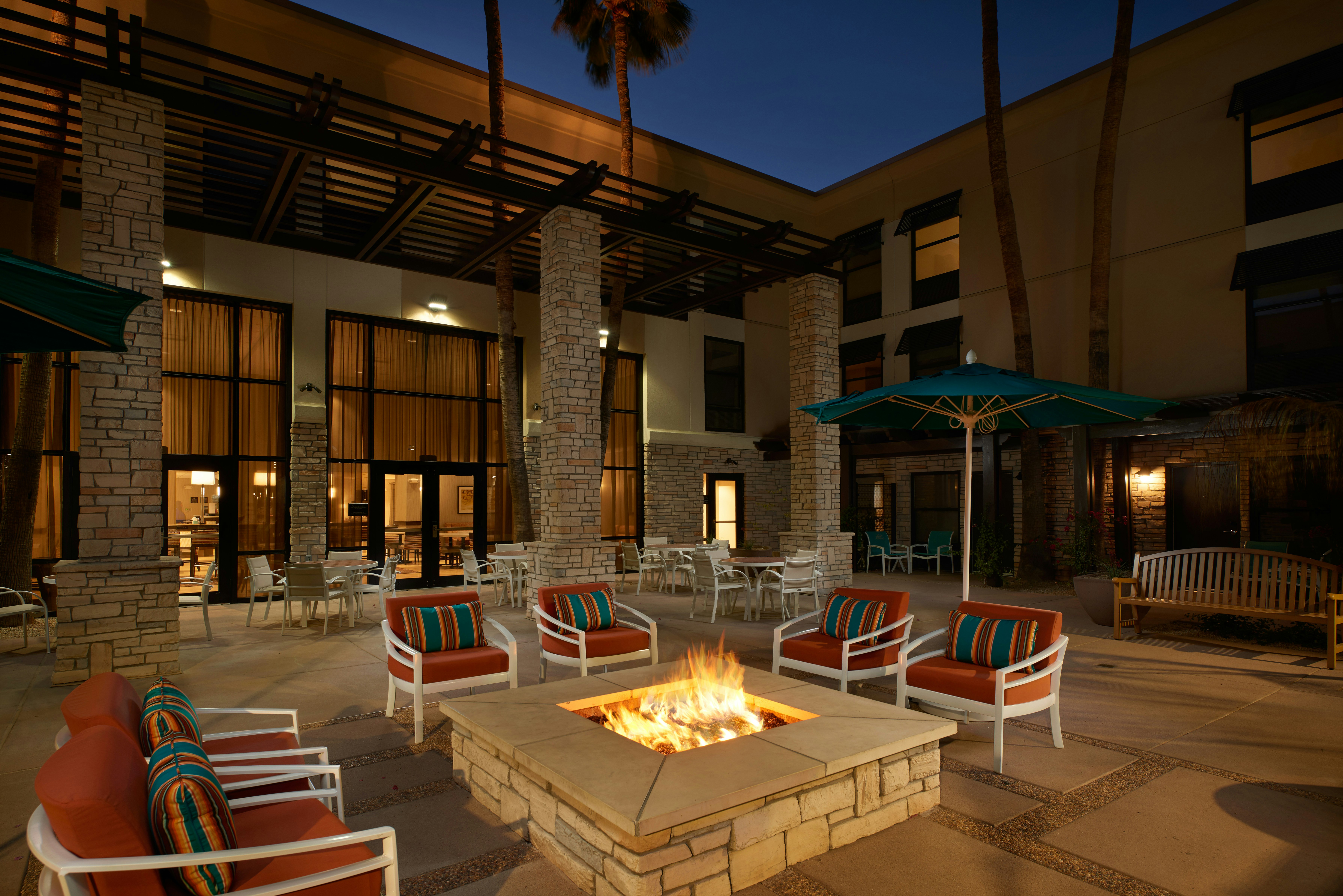 Hampton Inn & Suites Scottsdale On Shea Blvd 10/25