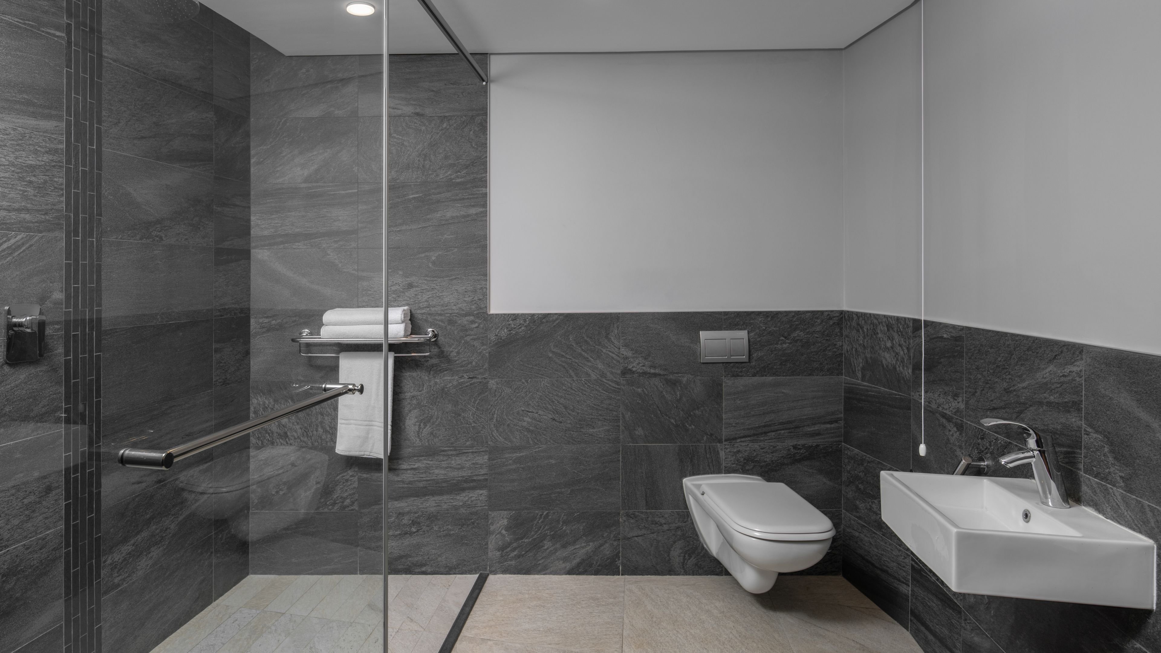 Holiday Inn Nairobi Two Rivers Mall an IHG Hotel 46/50