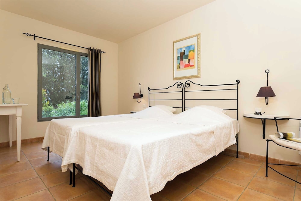 Madame Vacances Residence Provence Country Club 11/50