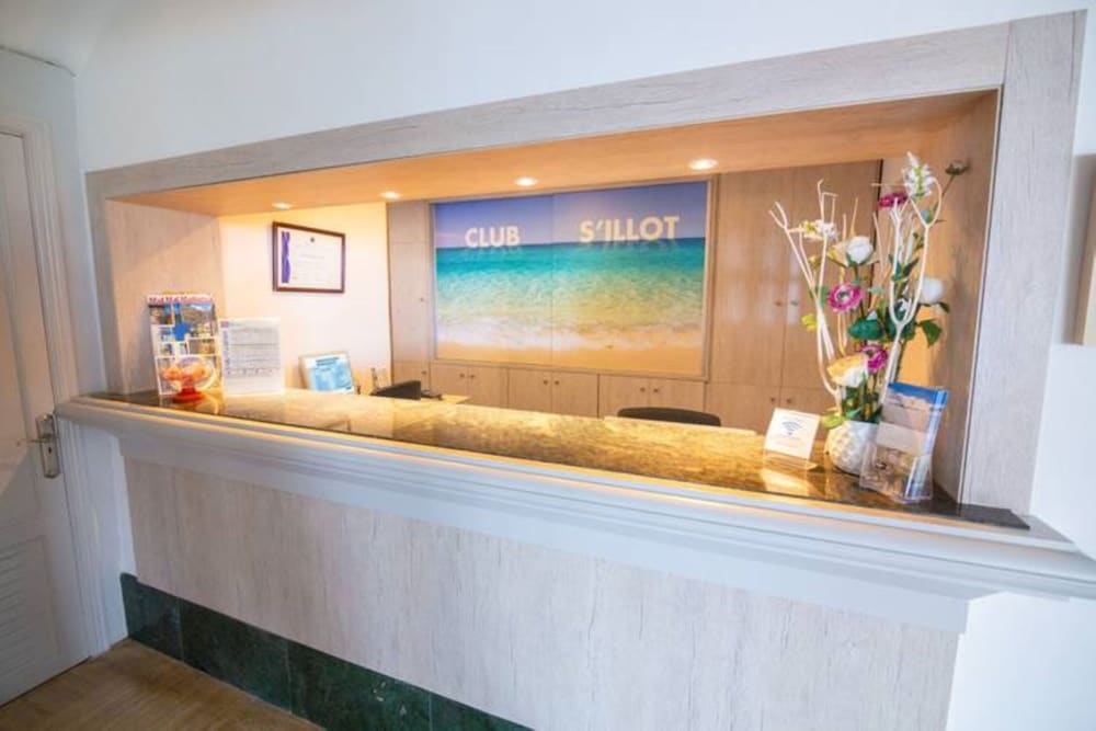 Hotel Club S Illot 6/50