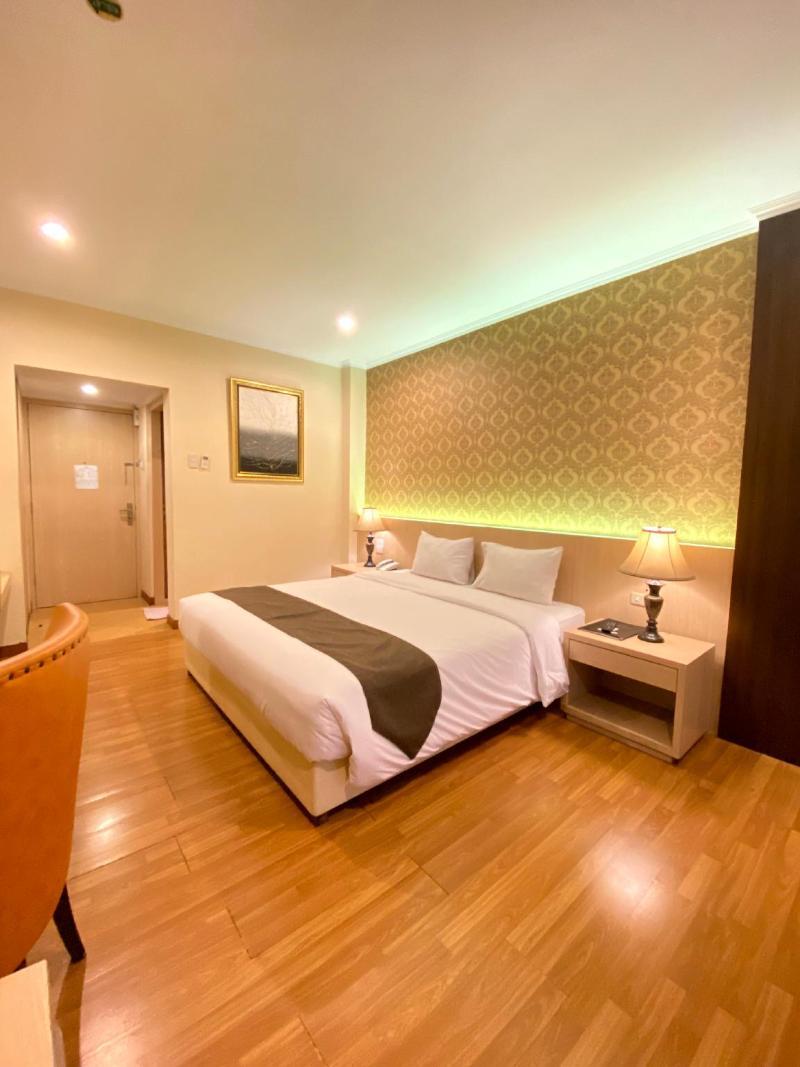 The Amrani Syariah Hotel 11/31