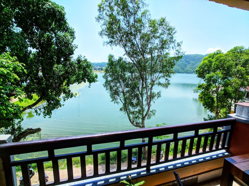 Hotel Forest Lake Backpackers' Hostel 21/25