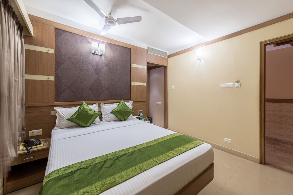 Treebo Ess Grande Coimbatore 11/36