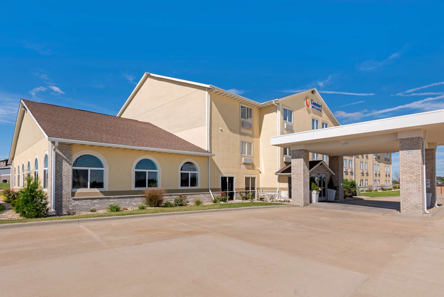 Comfort Inn & Suites near Route 66 6/35