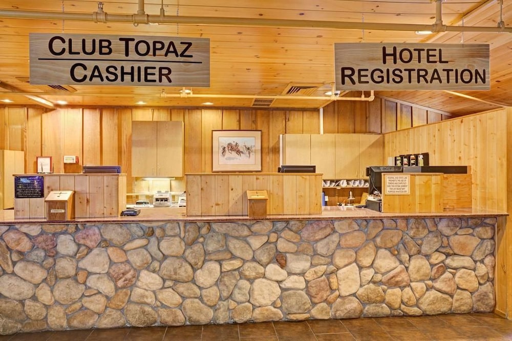 Topaz Lodge 7/58