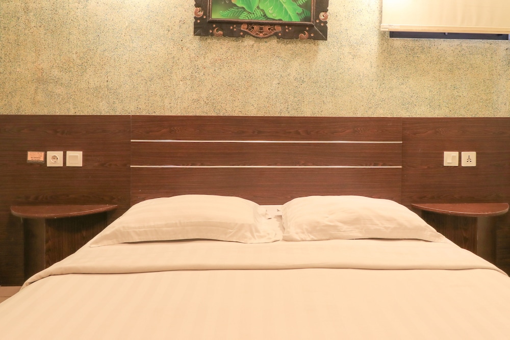 Suardana Inn's 24/46