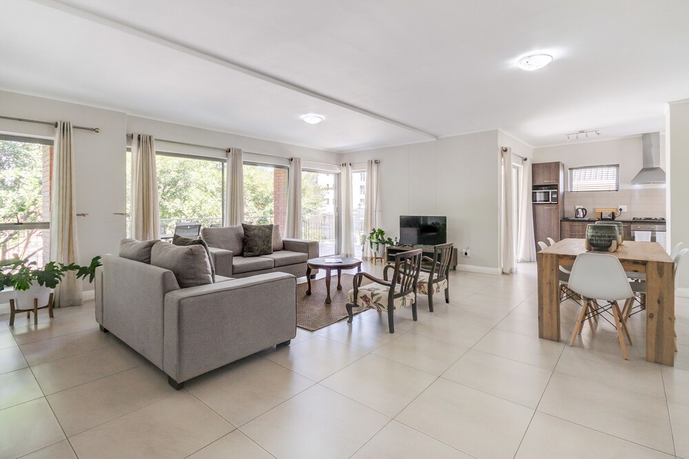 Mayfair Luxury Apartments 33/50