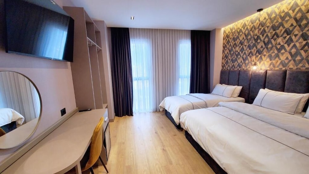 HOTEL STAR LIGHT TIRANE 10/23