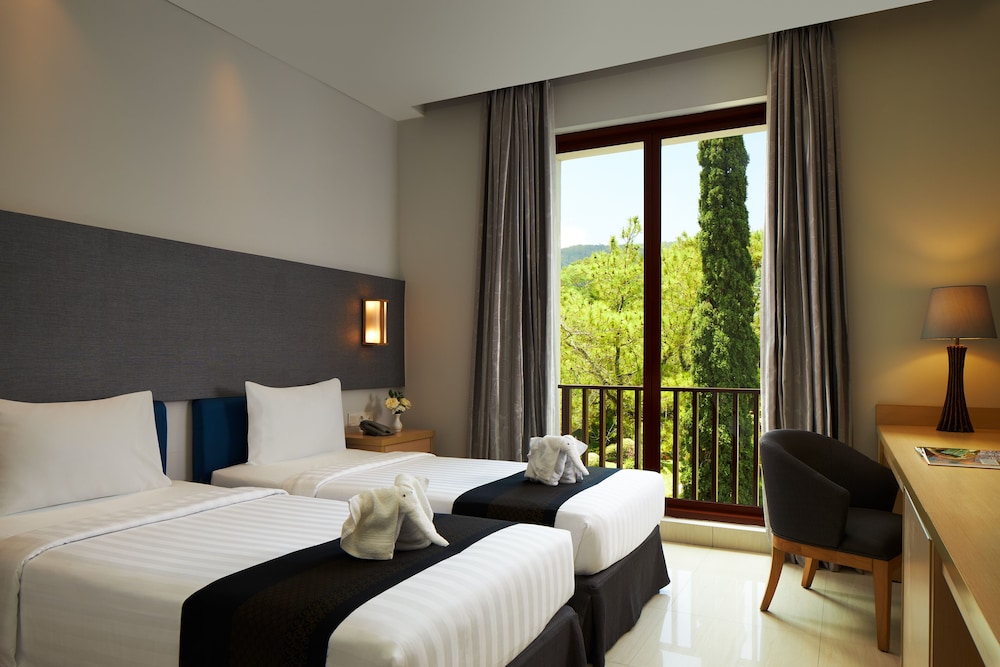 El Hotel Kartika Wijaya Batu 6/57