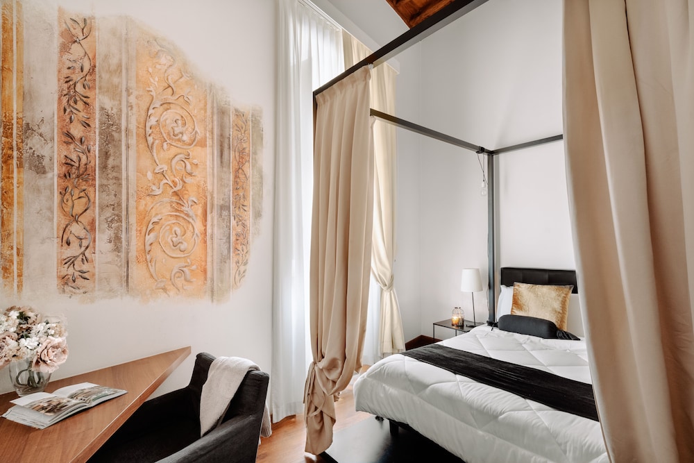 Relais Giulia 15/85