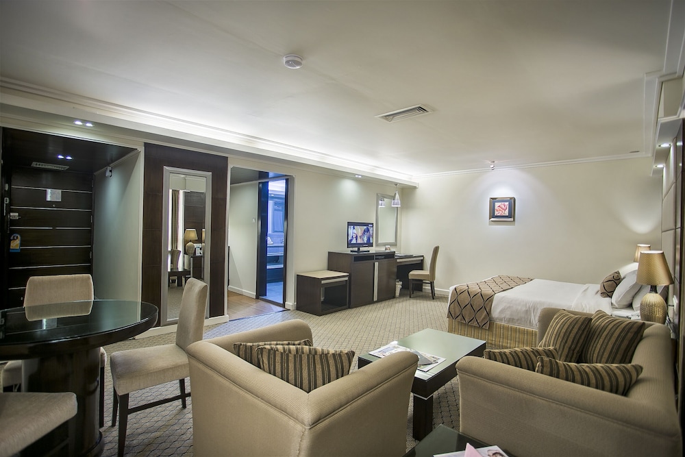 Agrabad Hotel 43/69