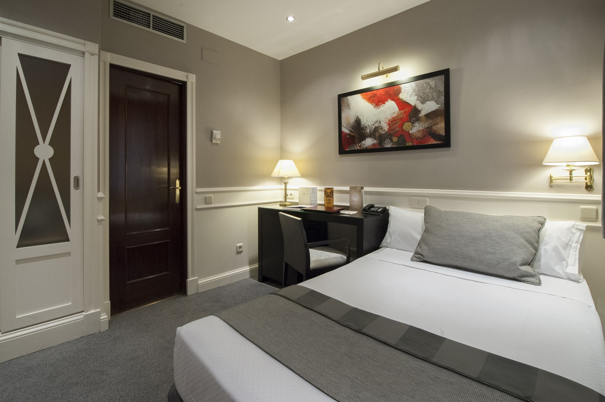 STANDARD, DOUBLE OR TWIN BED