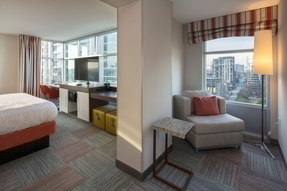 Hampton Inn and Suites Atlanta Midtown 32/53