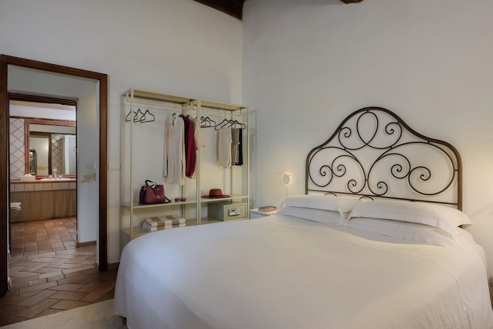 ROYAL, SUITE, DOUBLE BED, SOFA, JETTED TUB