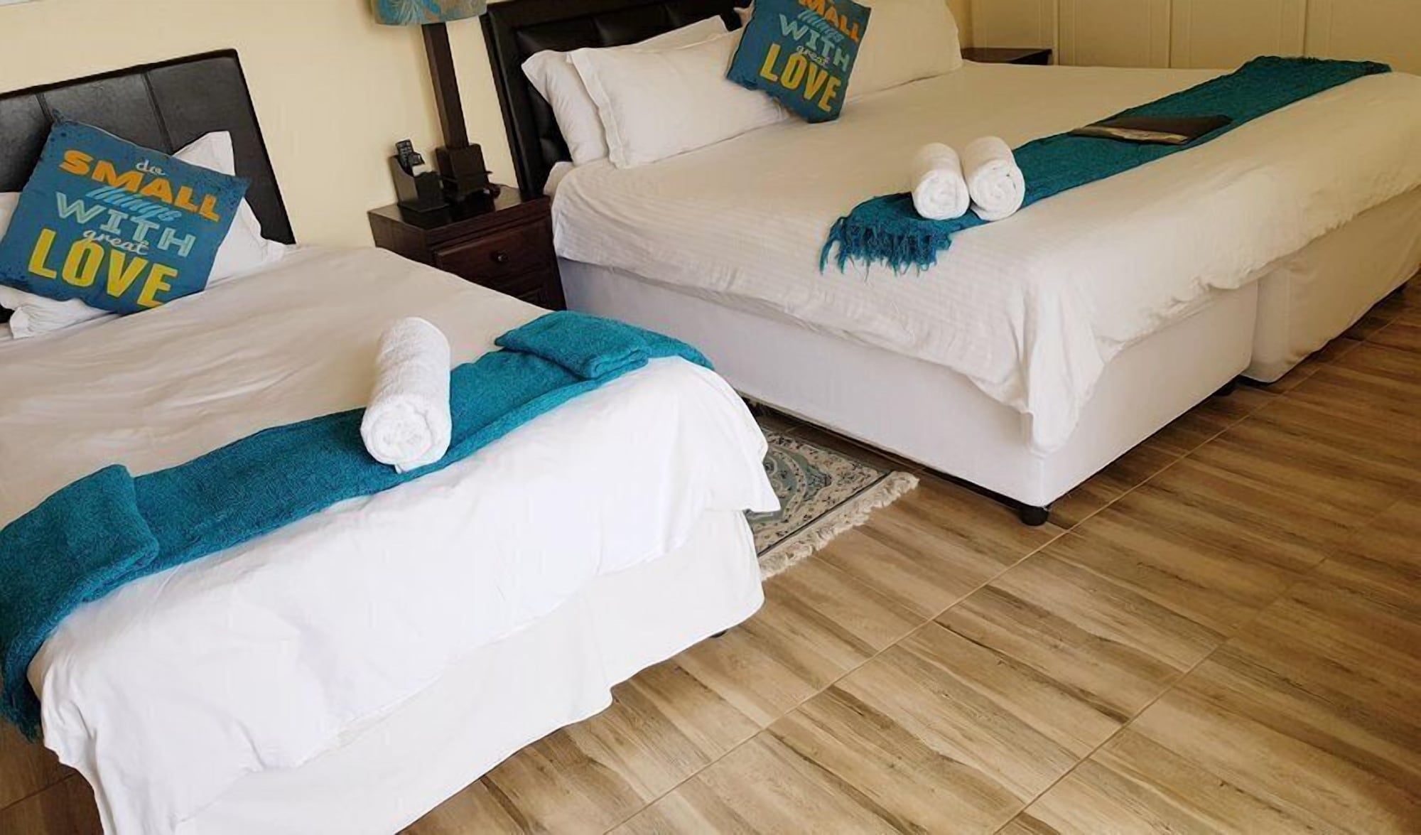 غرفة بسرير كينج بإطلالة على البحر، Tariman Boutique Hotel 4/6