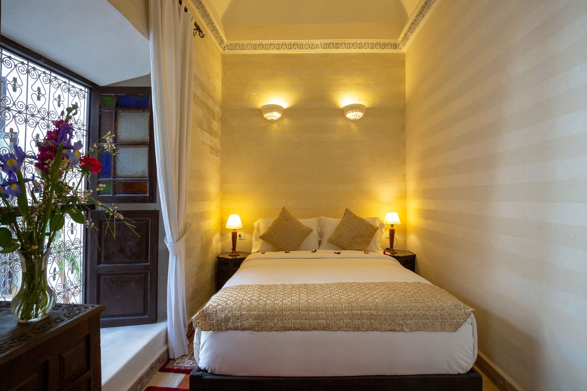SUPERIOR, DOUBLE BED