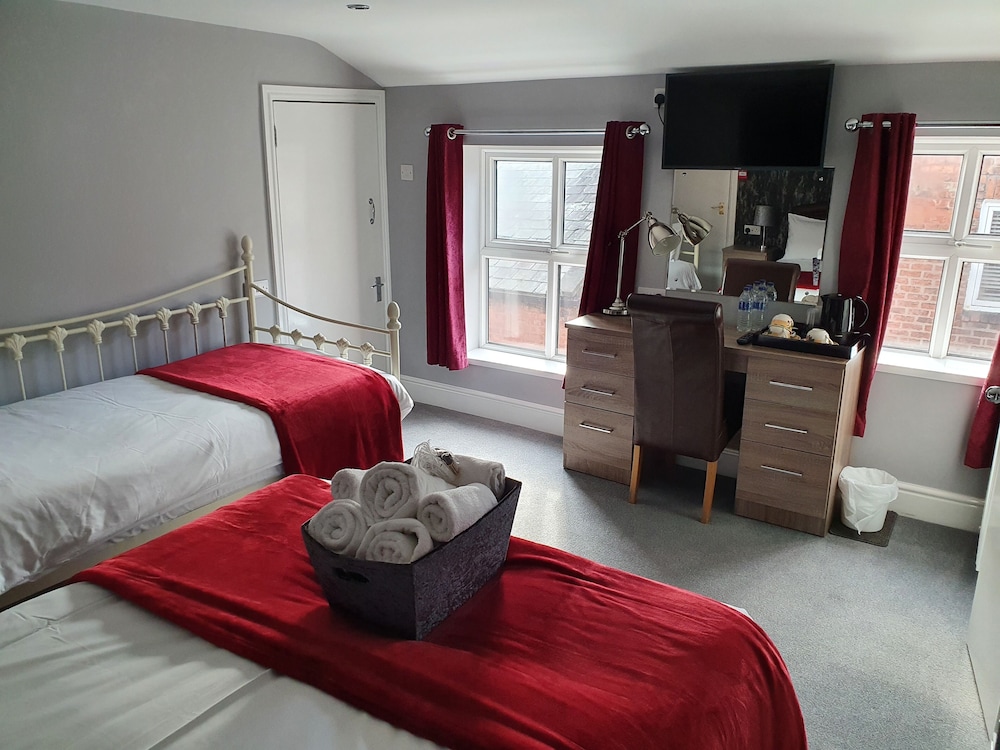 The Braemar Hotel 7/50