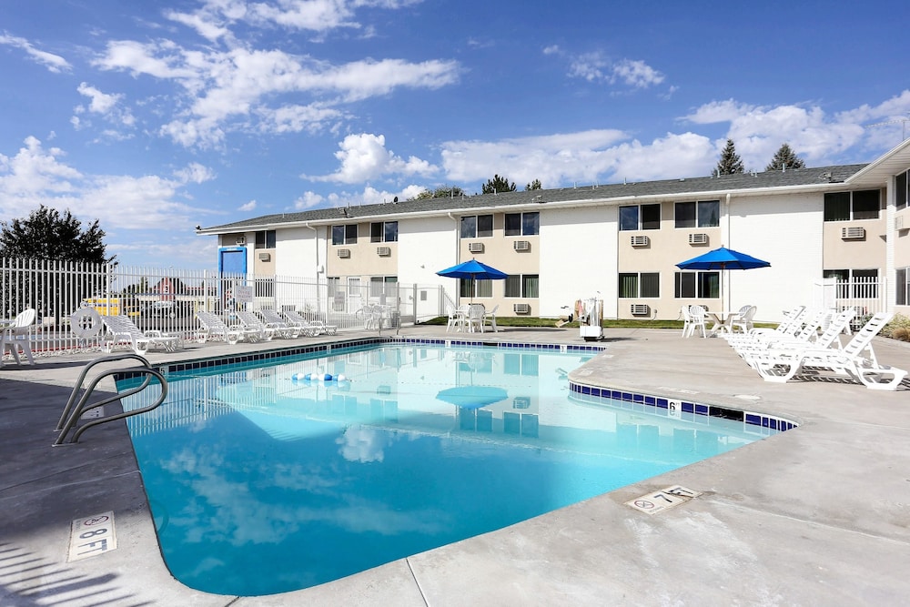 Econo Lodge Idaho Falls, ID 7/48